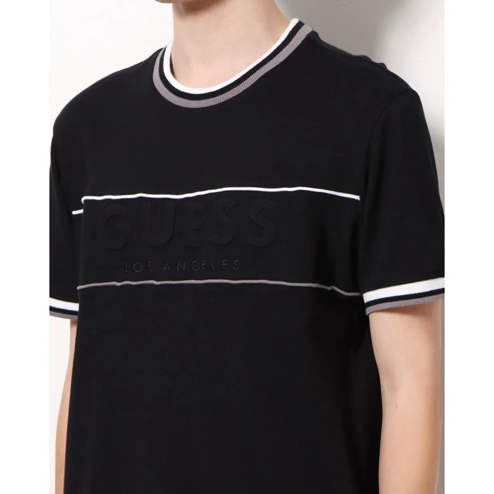 GUESS Black and White Men's Short Sleeve Tee